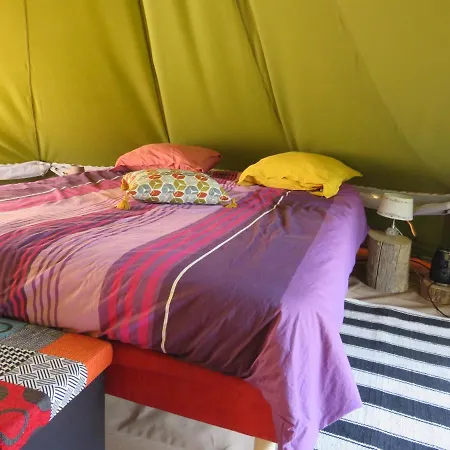 Tente Confort En Zone Naturelle Et Moyenne Montagne *